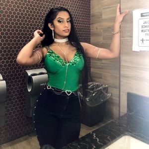 Meet your Posher, Vanusha